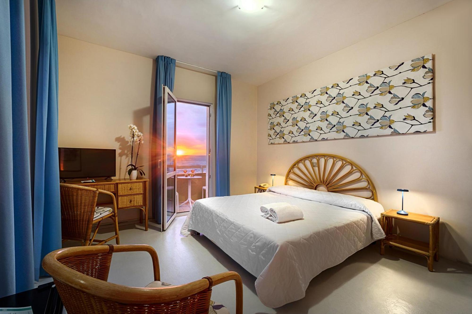 Hotel Mida Scoglitti Exterior foto