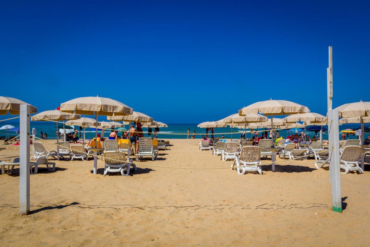 Hotel Mida Scoglitti Exterior foto